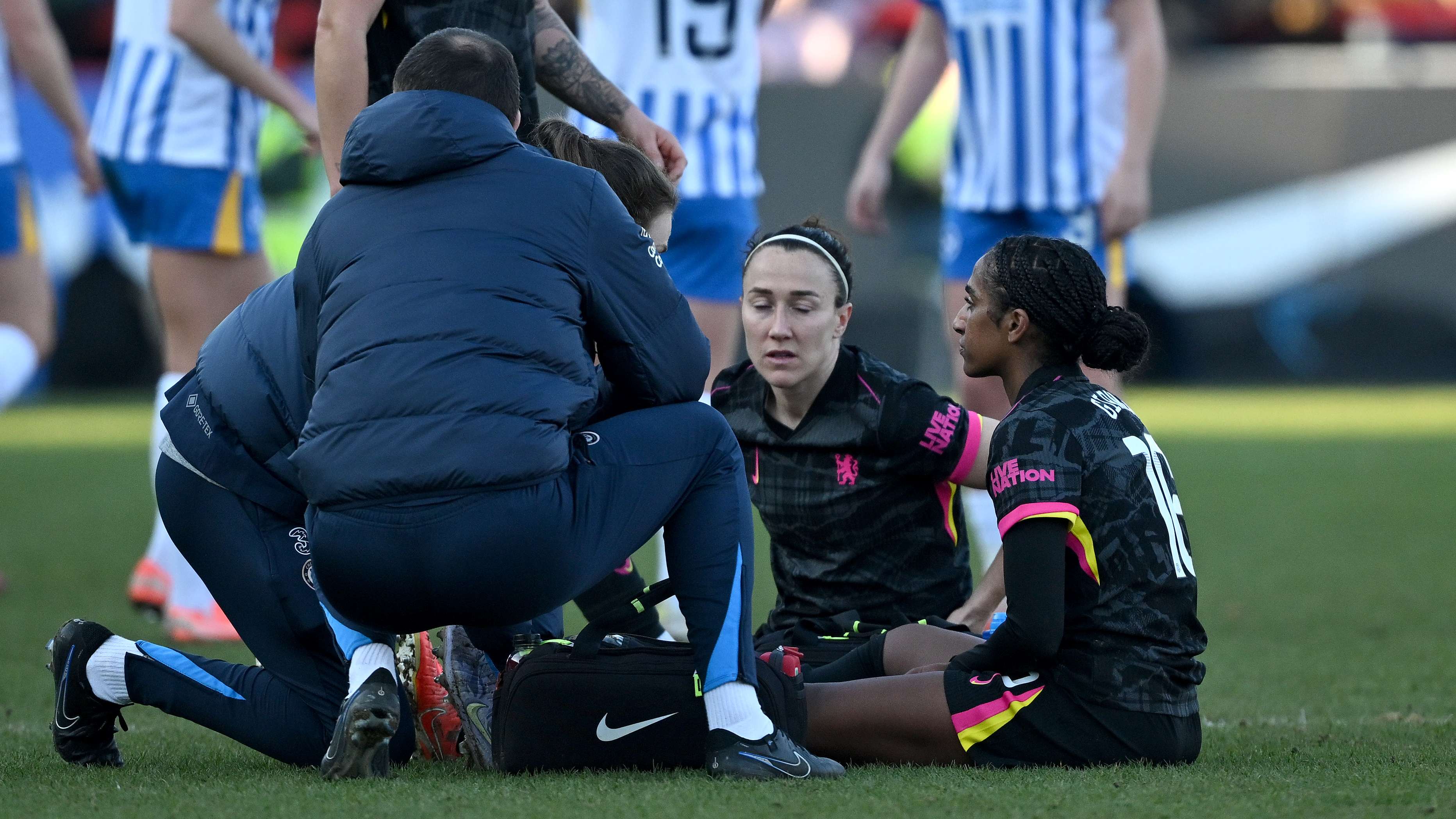 更多人投身 更多人投身